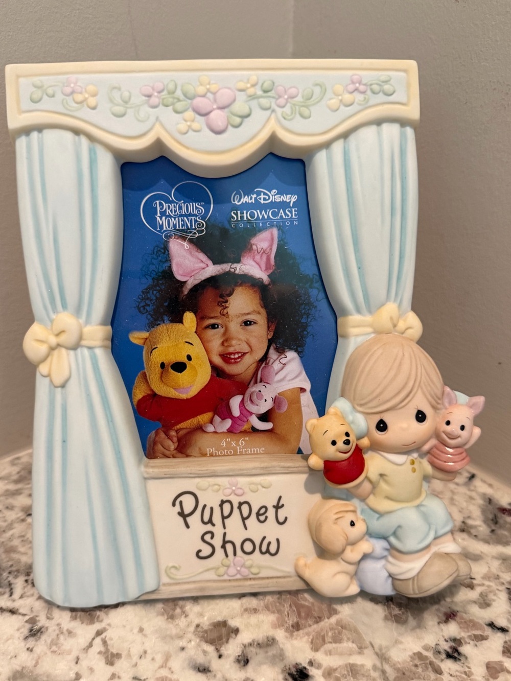 NIB Precious Moments Disney Showcase Pooh Puppet Show Photo Frame 4x6 #720019